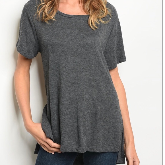 Gray ripped shirt.. - Picture 2 of 3